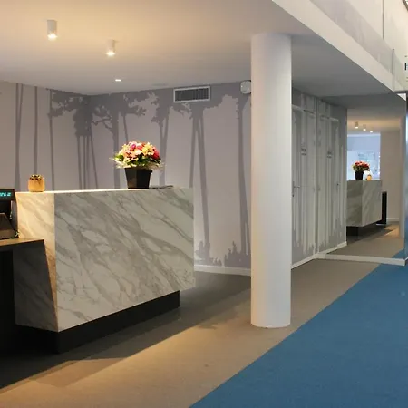 Du Parc & 3*