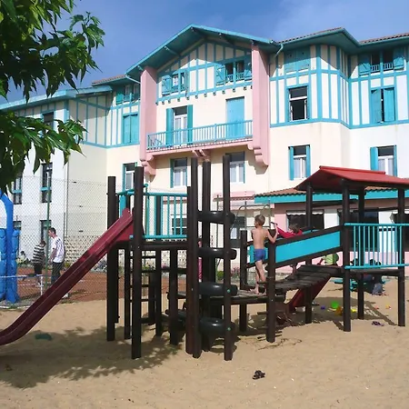호텔 Du Parc & 3*