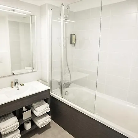 Du Parc & 3*