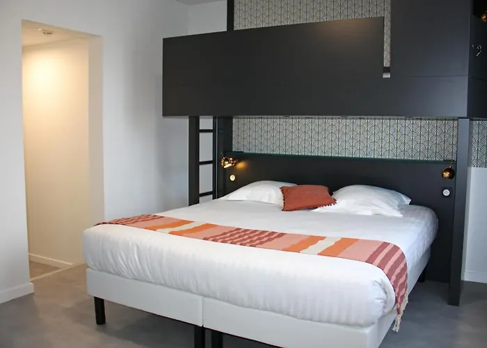 Du Parc & Hotel 3*