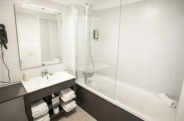 Du Parc & 3*